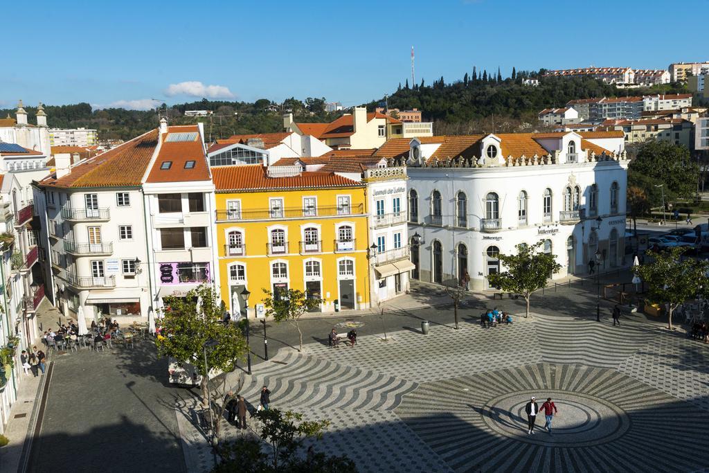 Atlas Hostel Leiria Luaran gambar